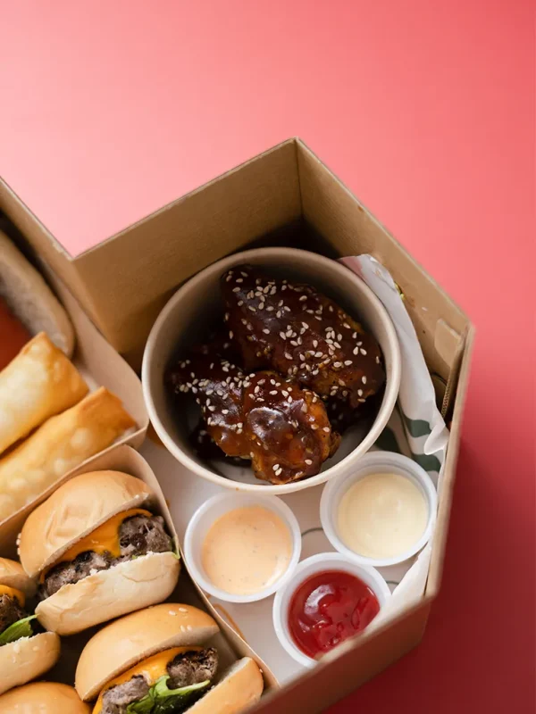 Alitas con cremas Hot Love Box